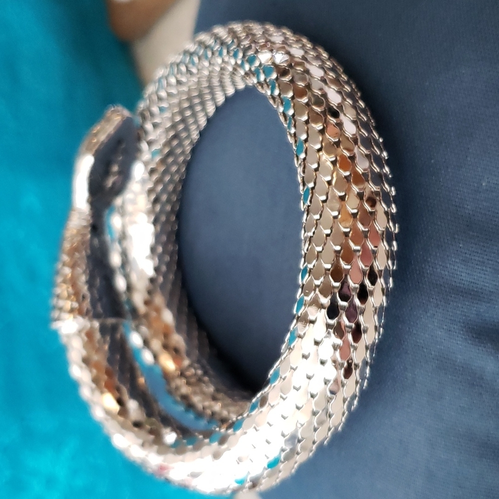Gorgeous mesh snake bracelet - Picture 6 of 7